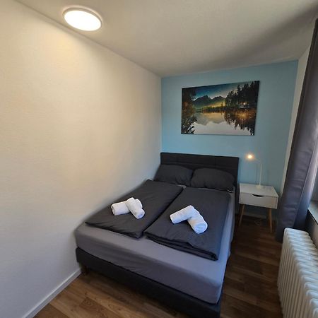 Unter Den Daechern Grillen In Bester Lage Innenstadt Stellplatz Heilbronn Exterior foto